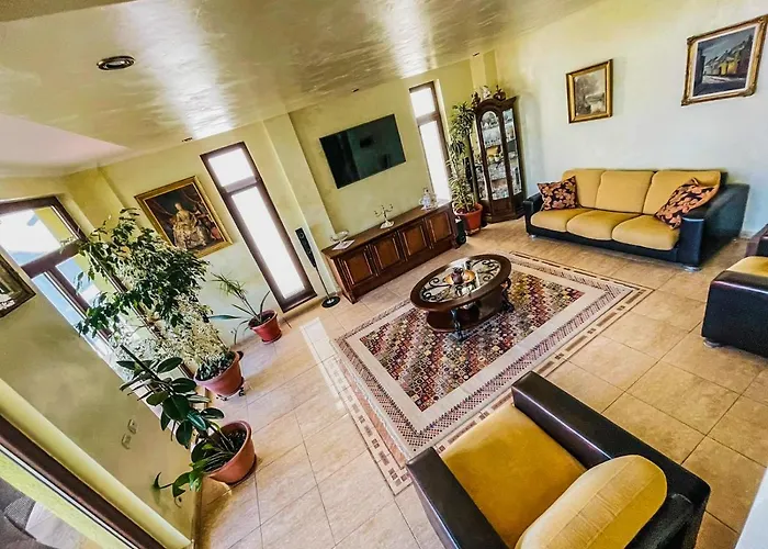 Vila Orange Năvodari